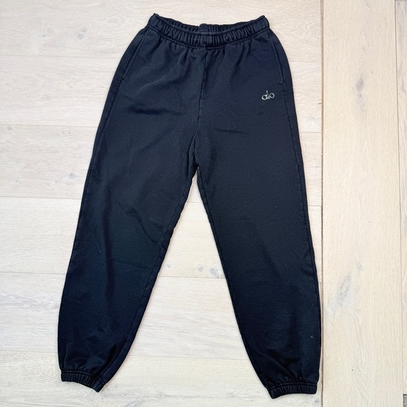 Alo Accolade Sweatpant - Picture 6 of 8